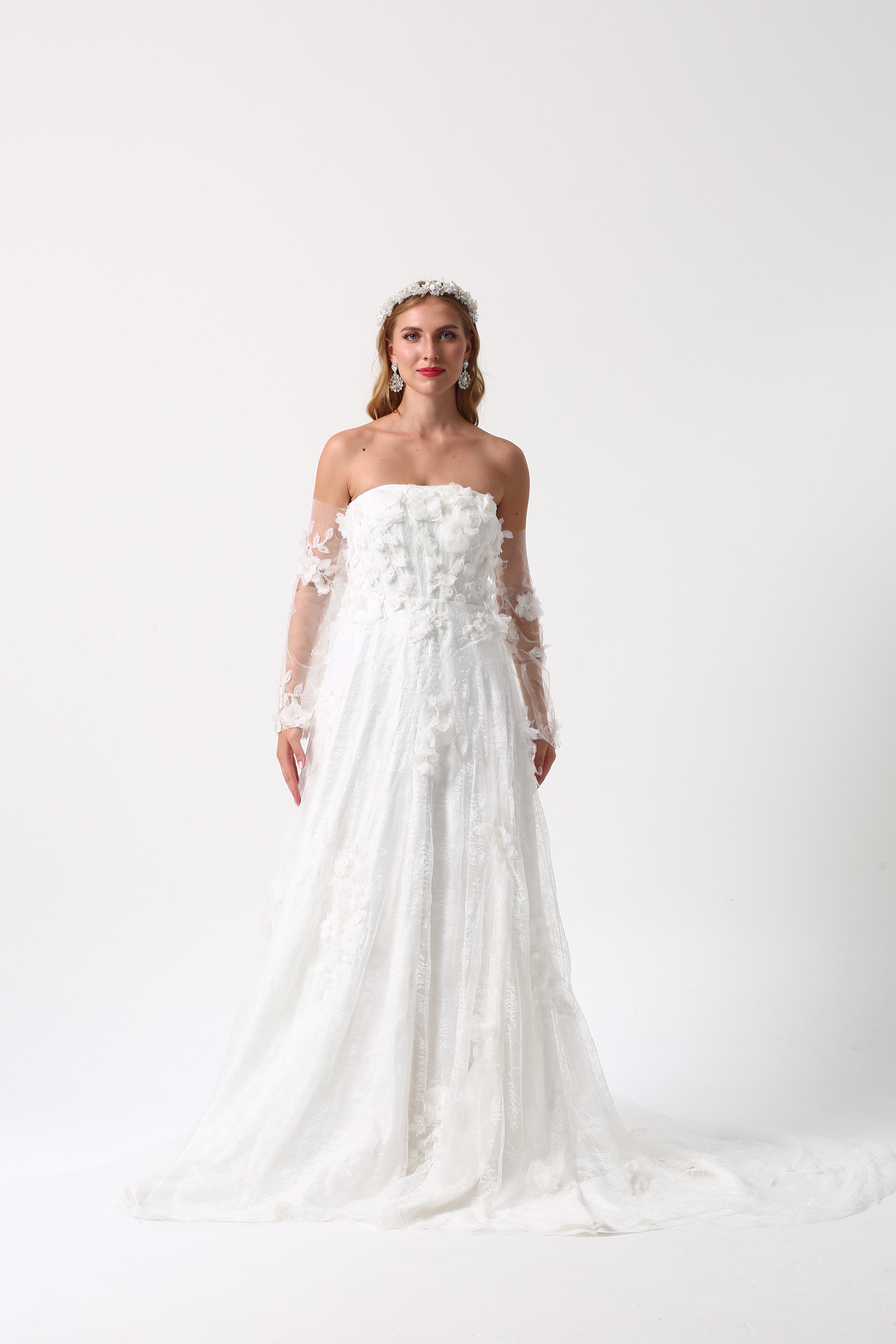 Romantik 3D Çiçek Aplikeli Helen Model Gelinlik