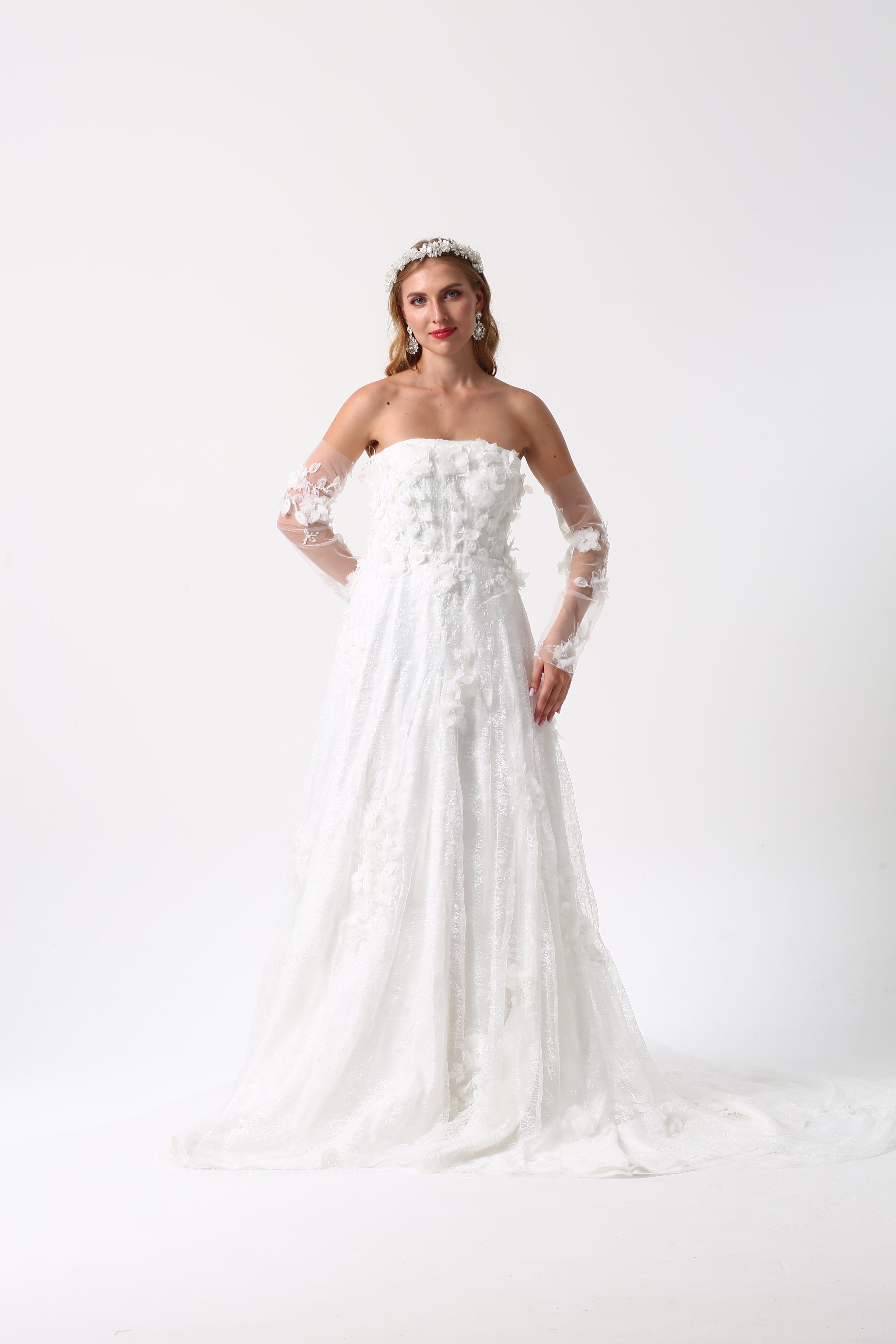 Romantik 3D Çiçek Aplikeli Helen Model Gelinlik