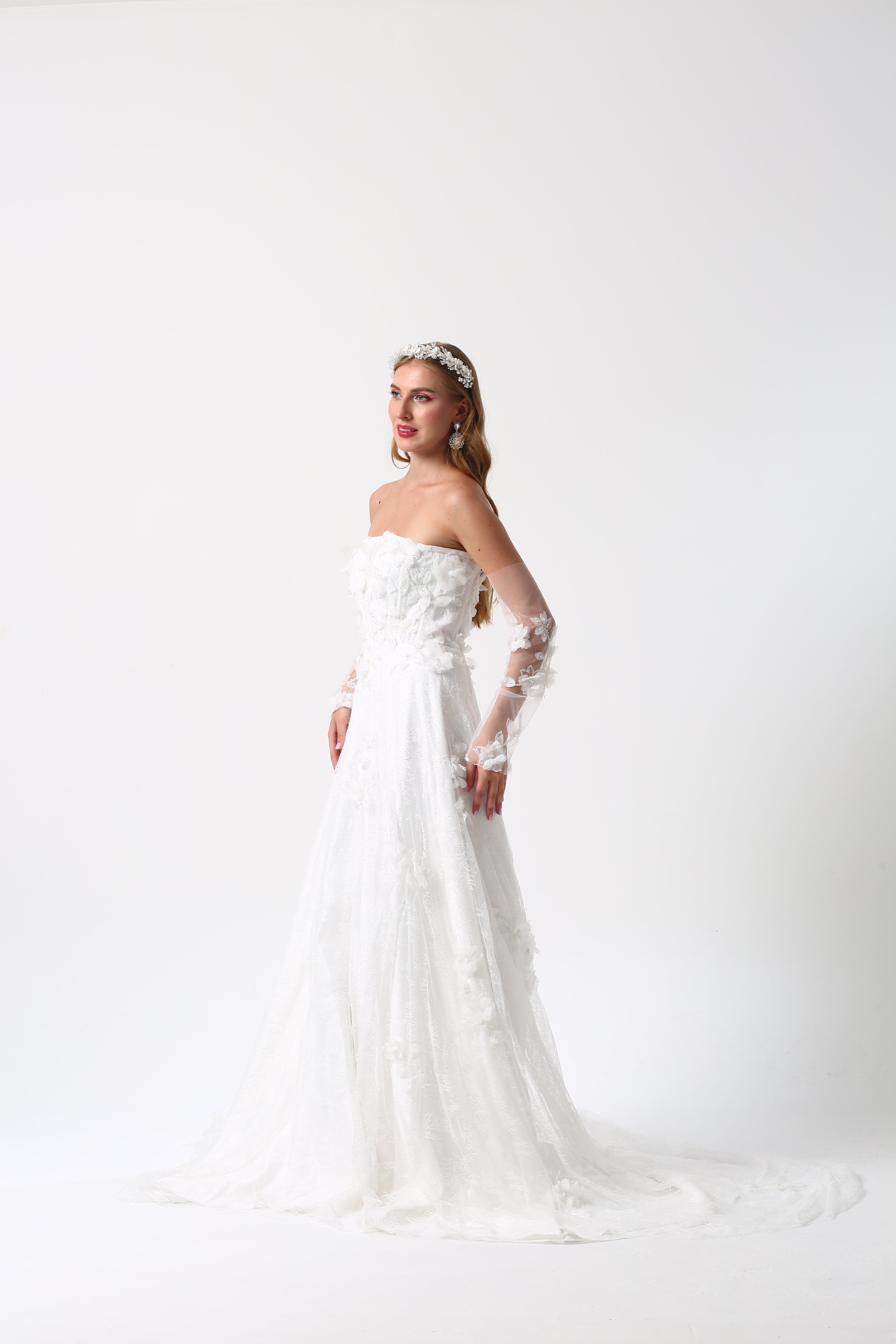 Romantik 3D Çiçek Aplikeli Helen Model Gelinlik