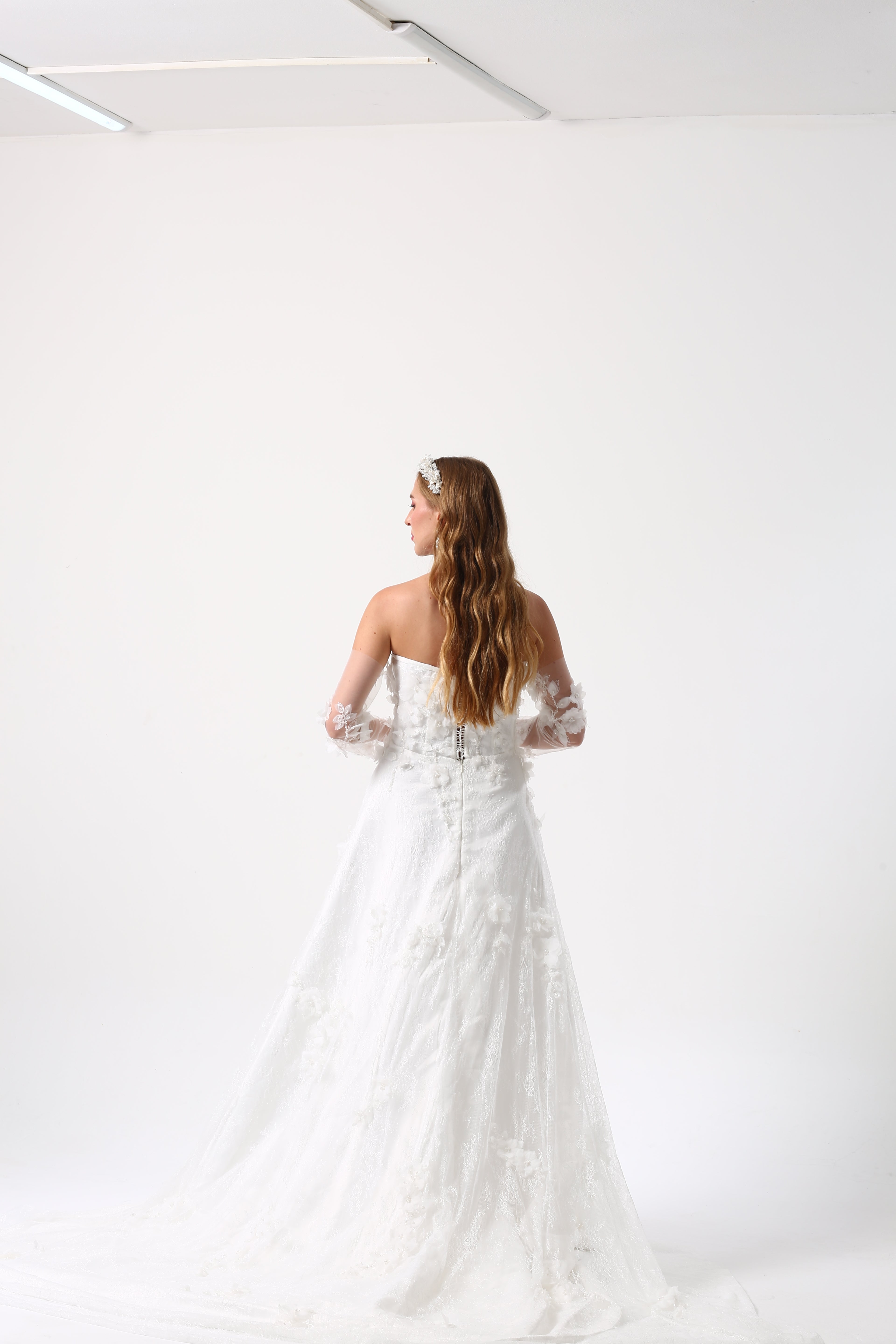 Romantik 3D Çiçek Aplikeli Helen Model Gelinlik
