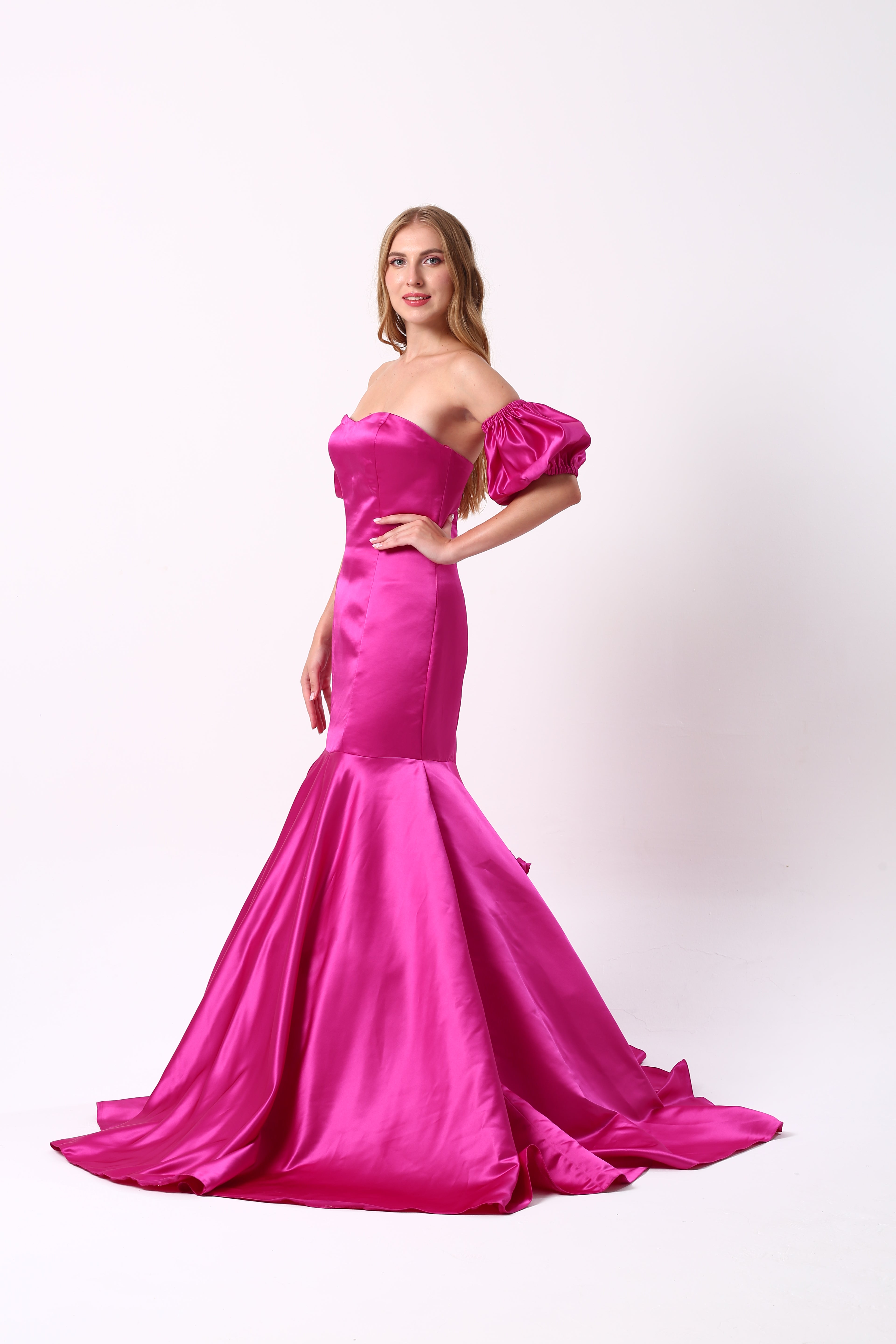Fuşya Gül Detaylı Balık Model Abiye