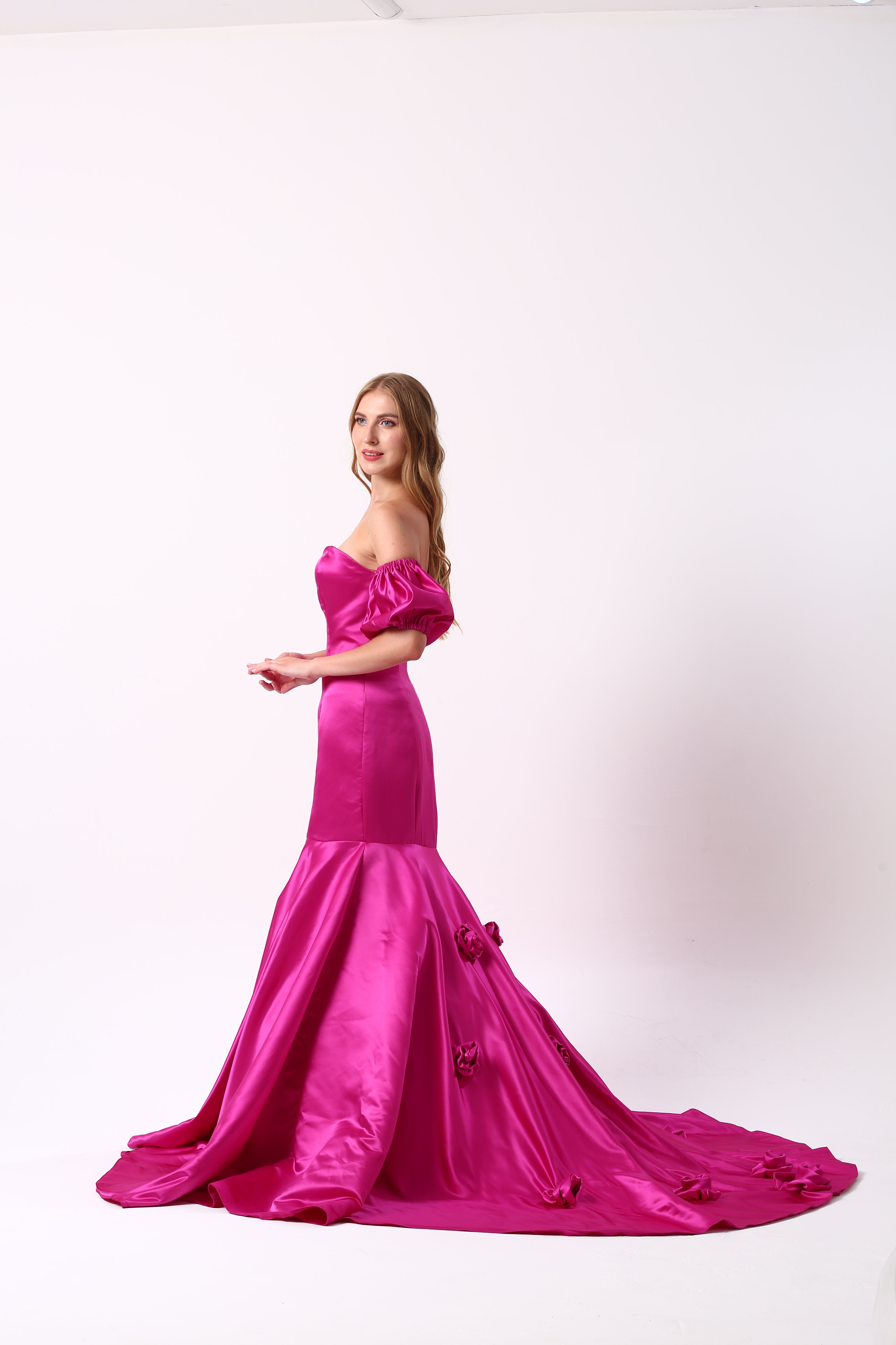 Fuşya Gül Detaylı Balık Model Abiye